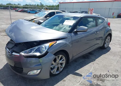 2017 Hyundai Veloster z USA, uszkodzony, nr VIN KMHTC6AD7HU321705